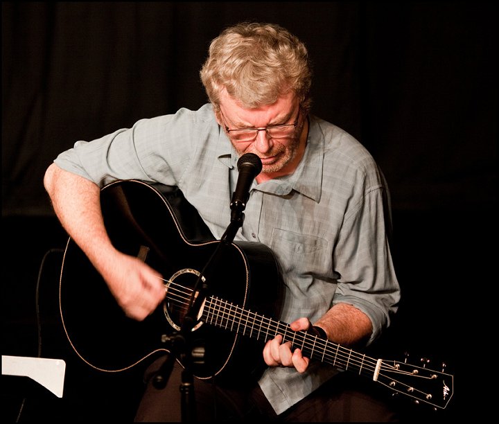 Pete on Atkin guitar, second half